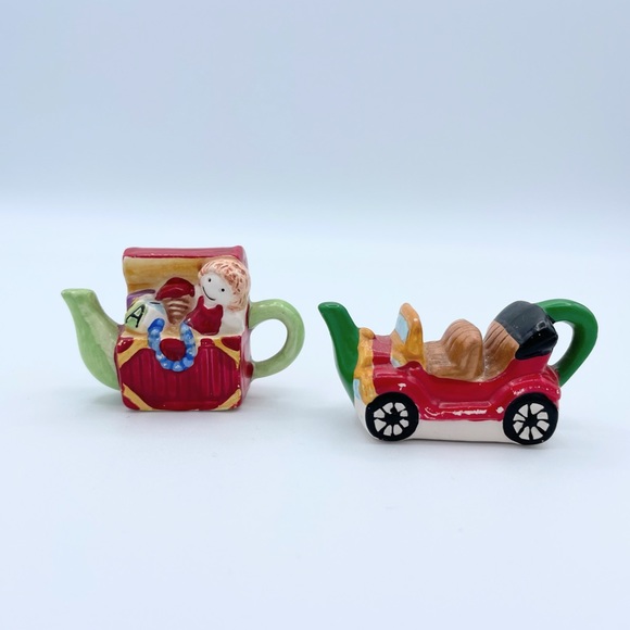 Vintage Wade Red Rose Tea Miniature Teapot Figurines Collectibles Car Toy Chest - Picture 6 of 16